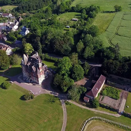 Les Ecuries Du Manoir De Bénédicte Cahan