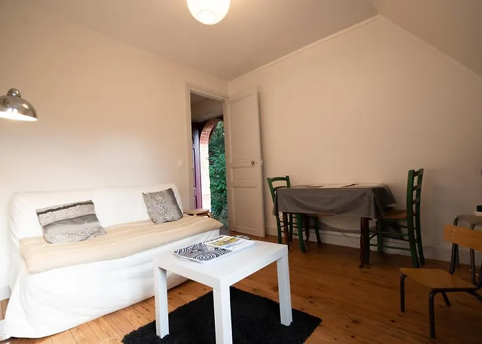 Les Ecuries Du Manoir De Benedicte Дом отдыха Cahan